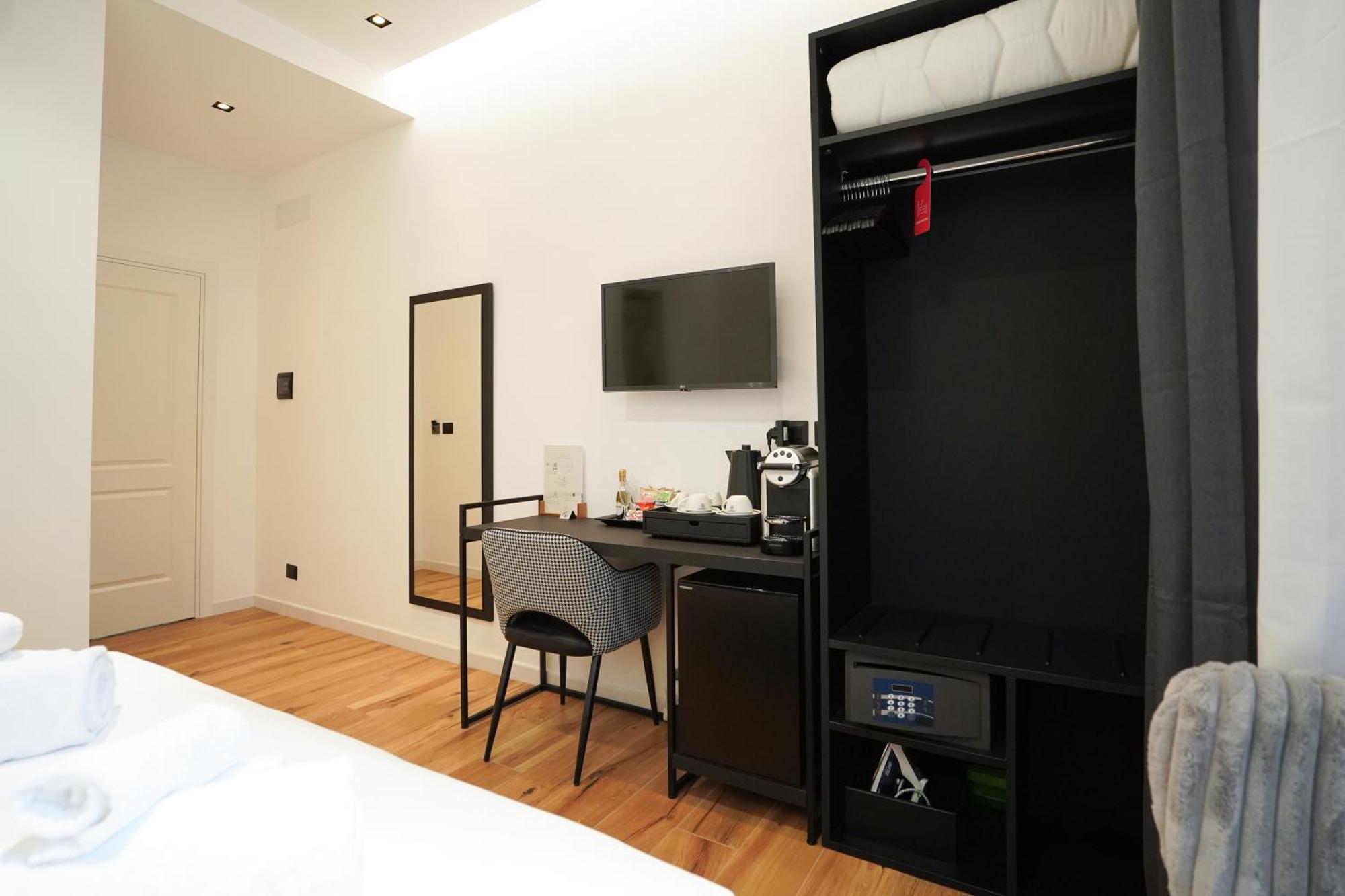 No Man'S Land Guesthouse Рим Номер фото