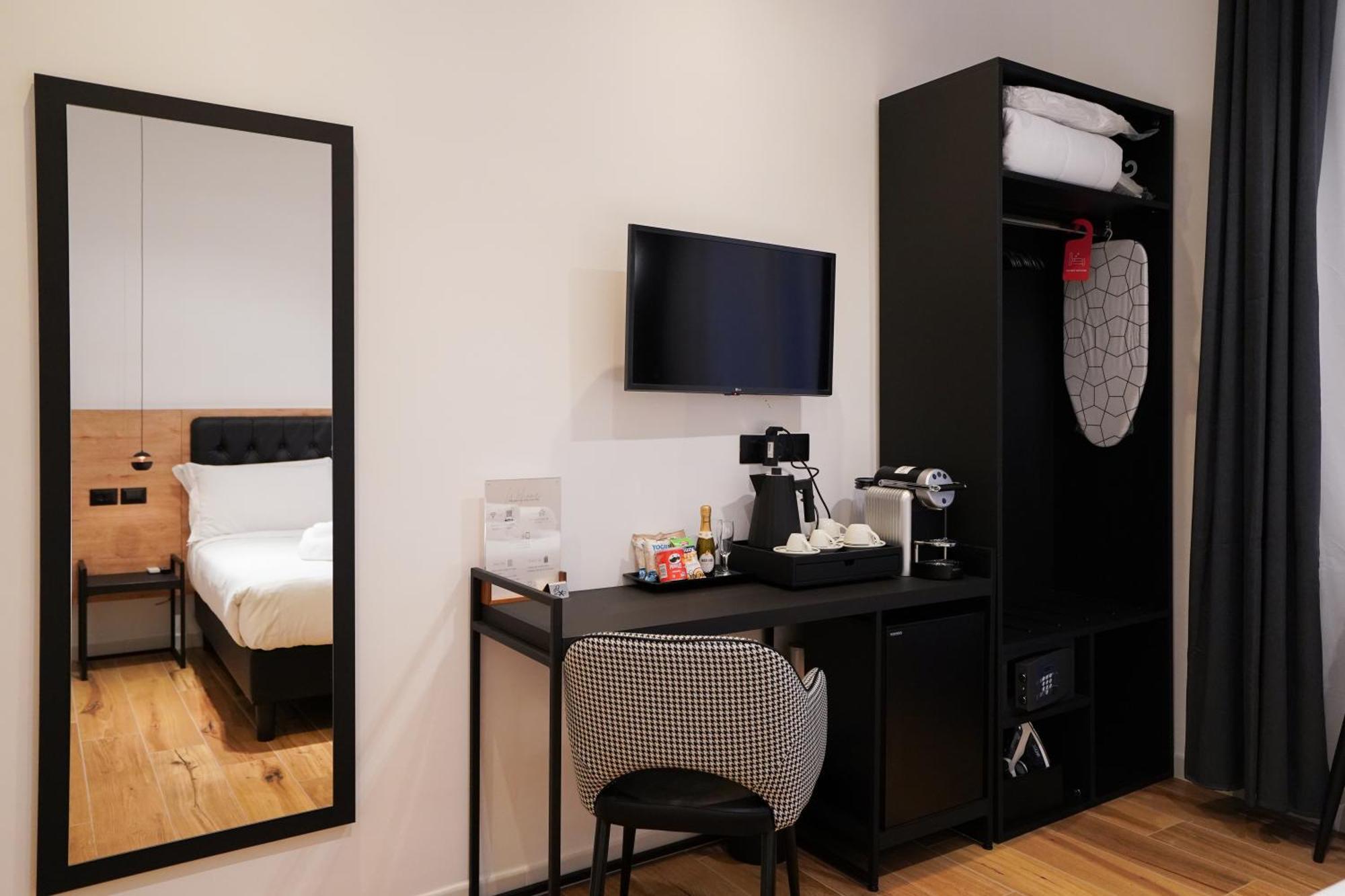 No Man'S Land Guesthouse Рим Экстерьер фото